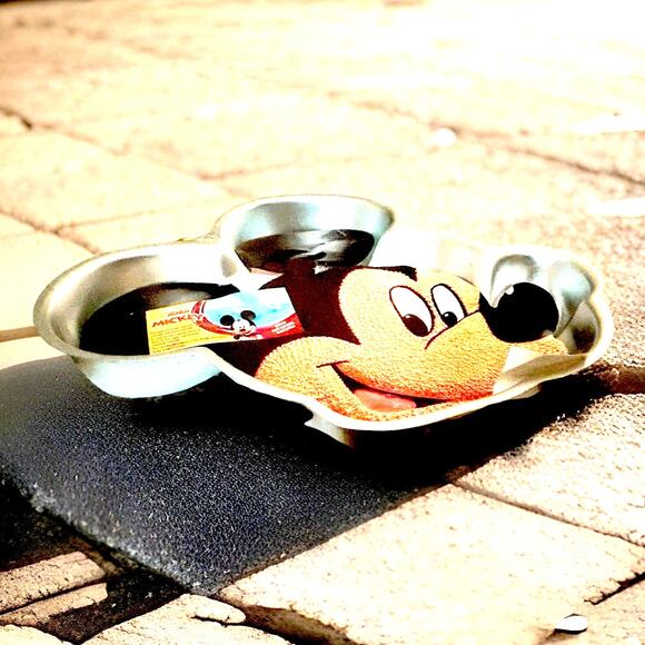 New Disney Mickey Mouse Face Silver Cake Pan - Picture 2 of 6